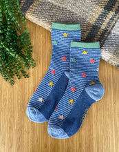 Load image into Gallery viewer, 1PK LADIES COTTON STAR SOCKS 
