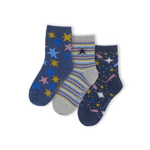 Load image into Gallery viewer, 3 Pack Stars Kids Sustainable Cotton Fashion Ankle Socks for Boys and Girls

